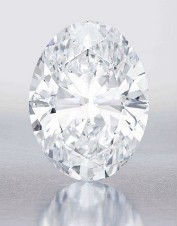 diamant blanc de 118,28 carats
