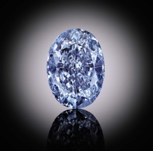 Enchères : Un diamant bleu rare pourrait battre des records 4 Dediamant bleu de Beers Millennium Jewel 4